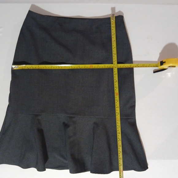 Worthington  Woman Skirt Size 6 Lined side zip flared bottom career - Picture 9 of 12